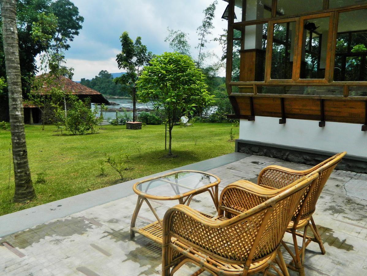 Quiet By The River- Cgh Earth Thodakayam 外观 照片