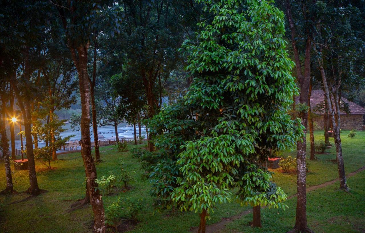 Quiet By The River- Cgh Earth Thodakayam 外观 照片
