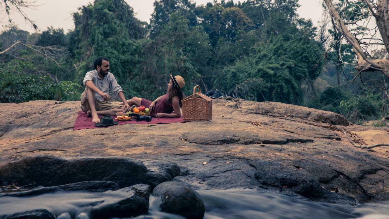 Quiet By The River- Cgh Earth Thodakayam 外观 照片